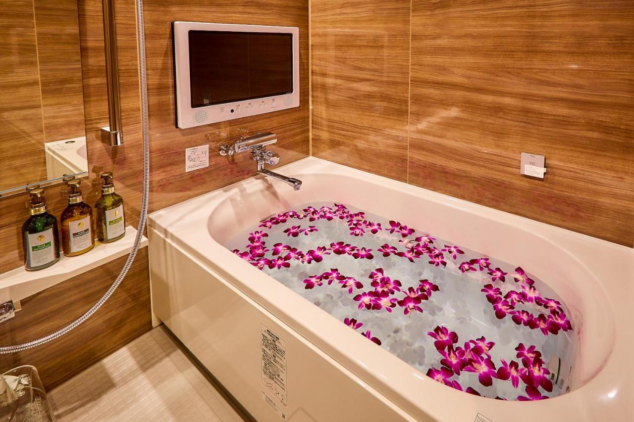 Petit Bali Ikebukuro (Adults Only) Hotel Tokyo Exterior photo